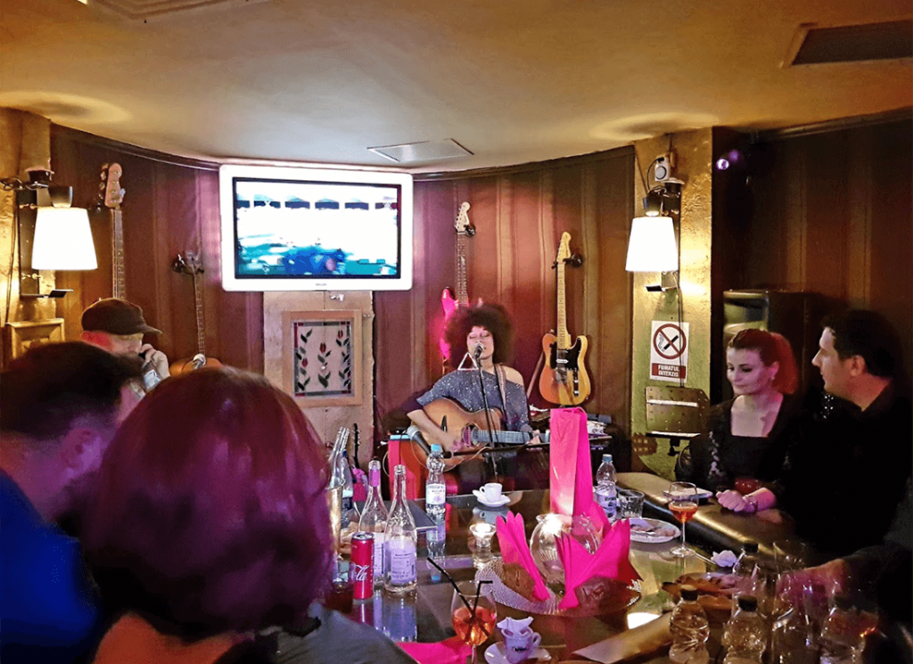 The Jack's Piano Club, the best music pub - Roll image 5